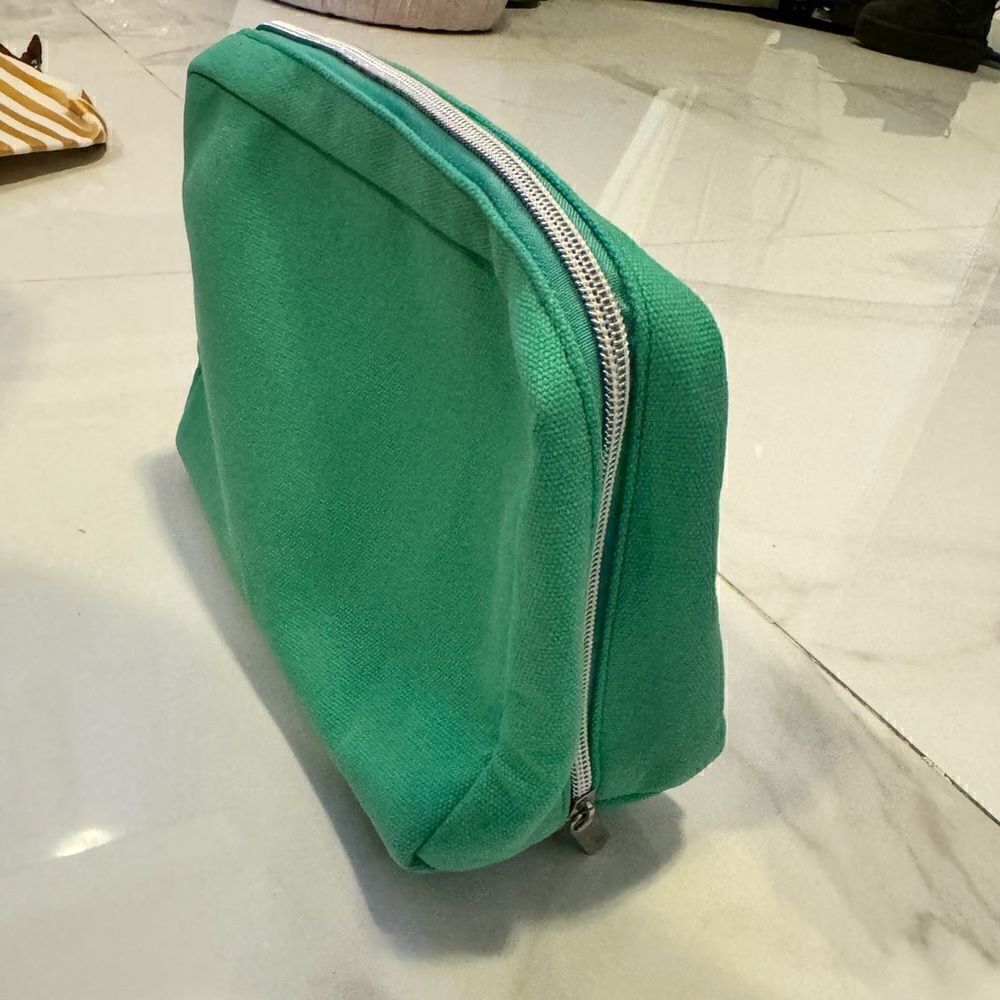 Green cosmetics travel bag #10